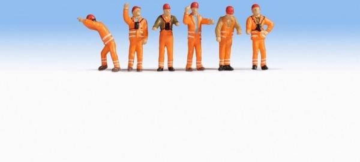 Heller ikke 36275 n rangermandsfigurer malet, stående
