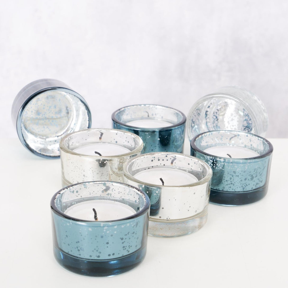 Boltze home fyrfadsstage balos glas 4-delt rund h3,3cm sølvblå