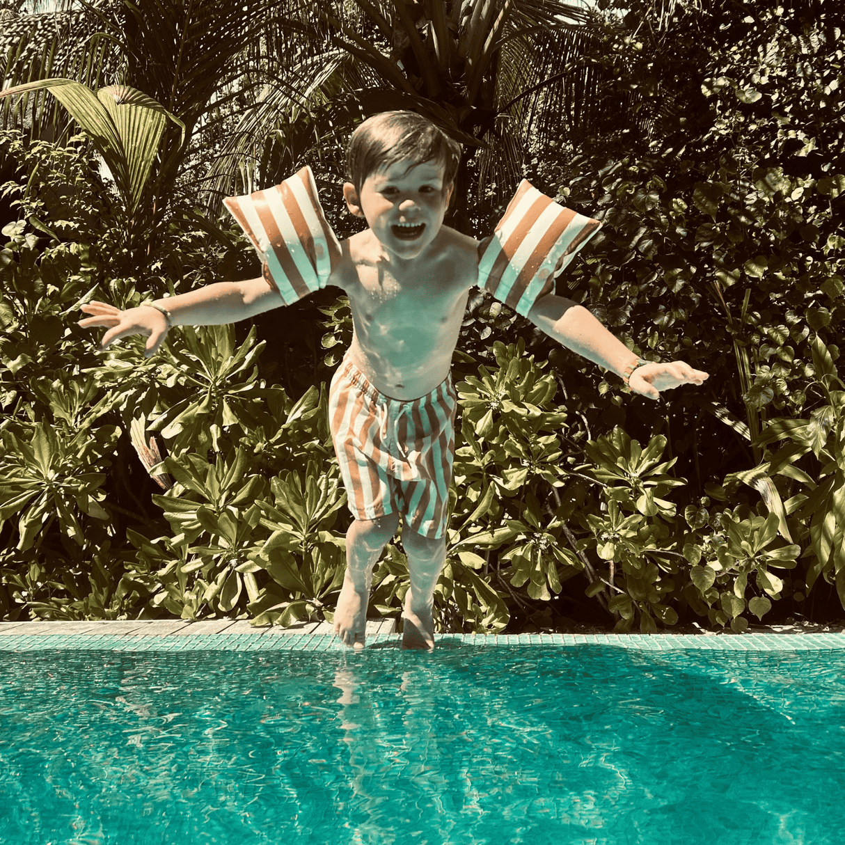 Flow | brune hvide svømmearmbind 2-6 år