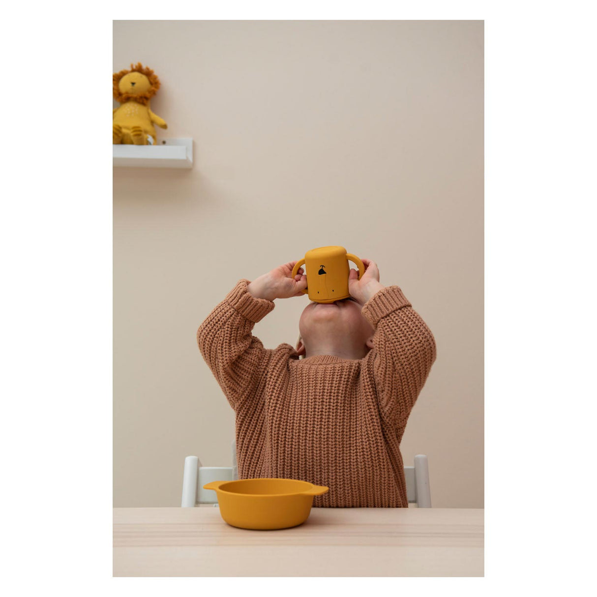 Trixie sippy kop - mr. løve - drikkekop til baby - anti-spild kop - til babyer fra 4 måneder - lavet af silikone - tåler opvaskemaskine