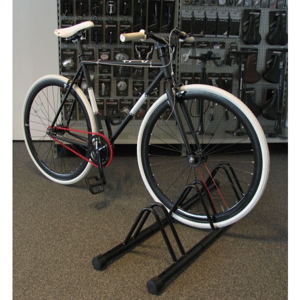 Edge cykelstativ til 3 cykler