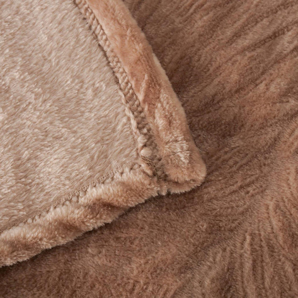 Boltze boligtæppe taupe 130cm
