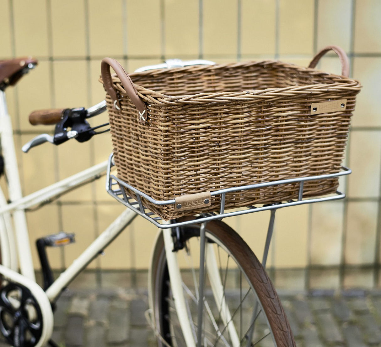 Basil Portland Classic - Bicycle Basket - First - Brown