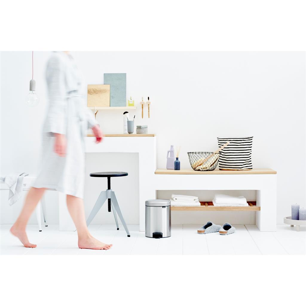 Brabantia newicon pedalspand 5l mat stål