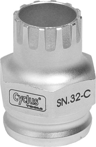 Snap. I kundepion sn.32-c Shimano (Stitch)