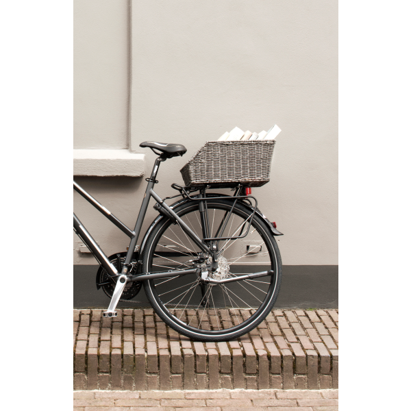 Basil Cento Rattan Look - Bicycle Basket - På bagsiden - Brun