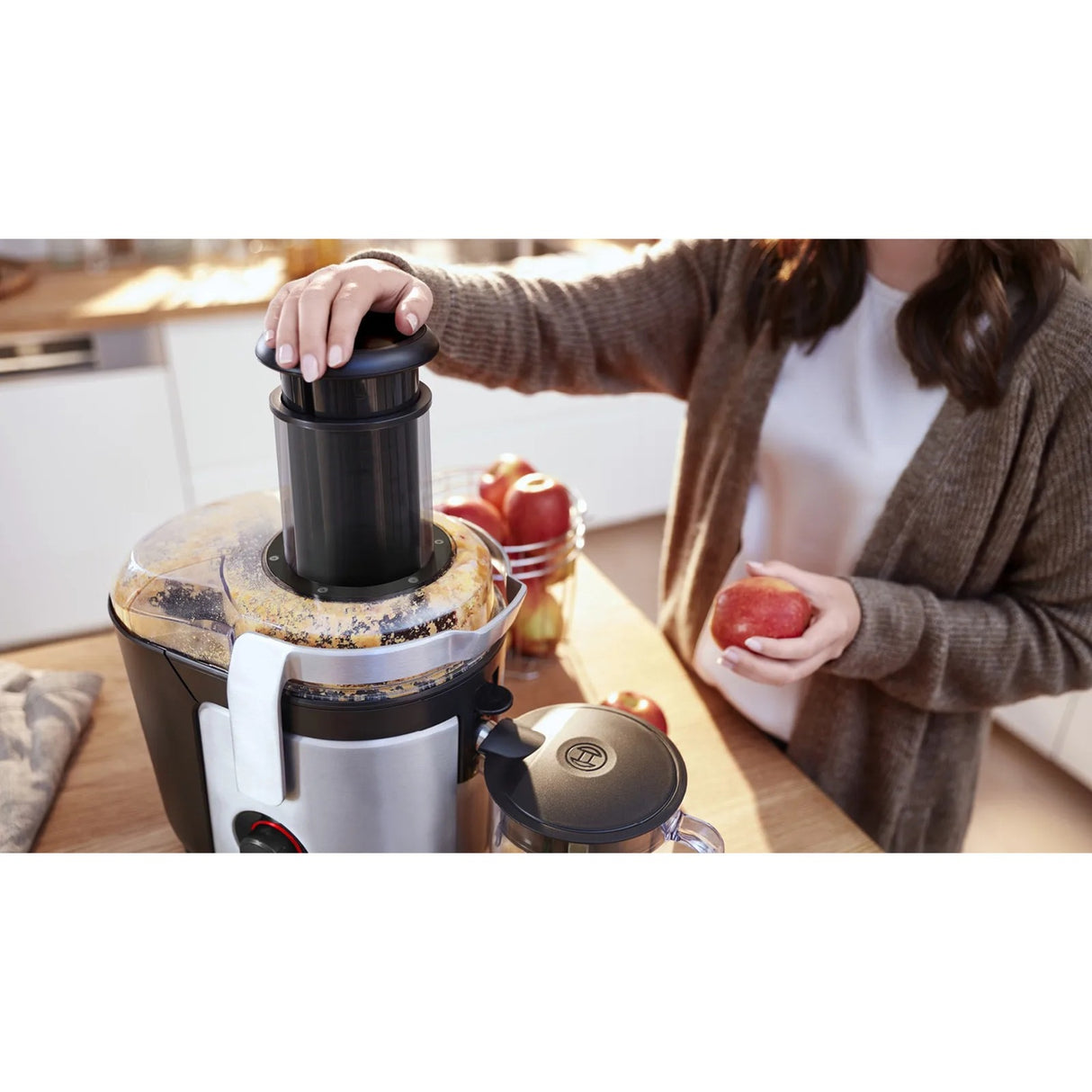Bosch juicer vitajuice 4 1000 w (sølv sort)