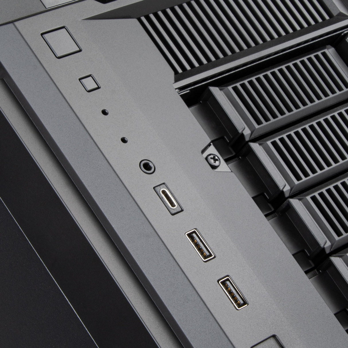 Silverstone CS382 mini tårnhus (sort | 2x USB-A | 1x USB-C)