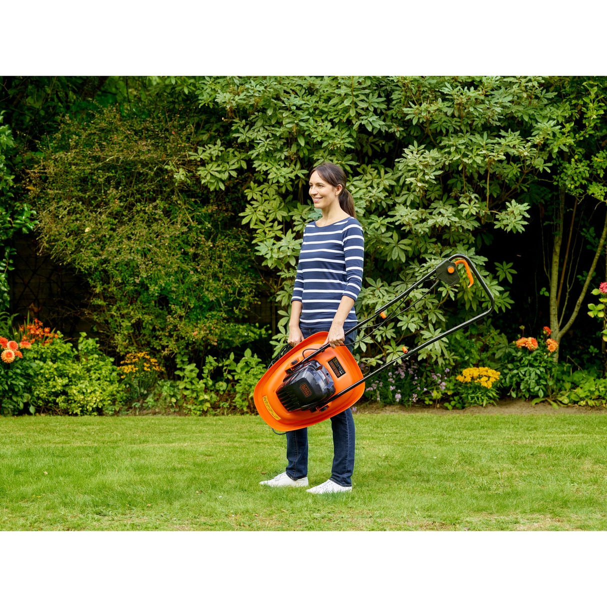 Black+decker 1200w hover plæneklipper hover plæneklipper 30cm klippebredde - bemwh551-qs