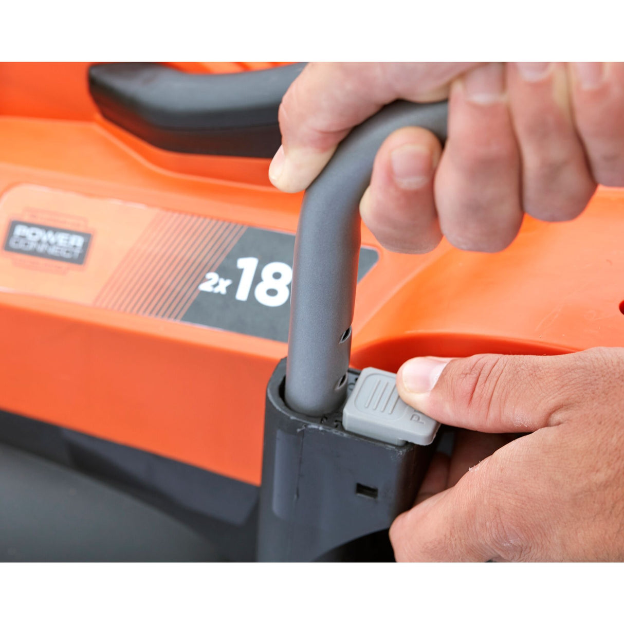 Black+decker bcmw3318l2-qw 2x 18v plæneklipper (orange sort, 2x 18v 2,5ah batteri og oplader inkluderet)