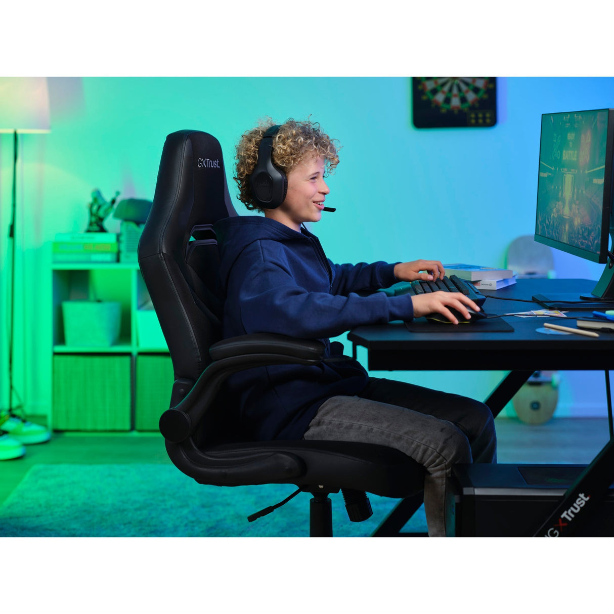 Trust gxt 703 riye gaming stol (sort)