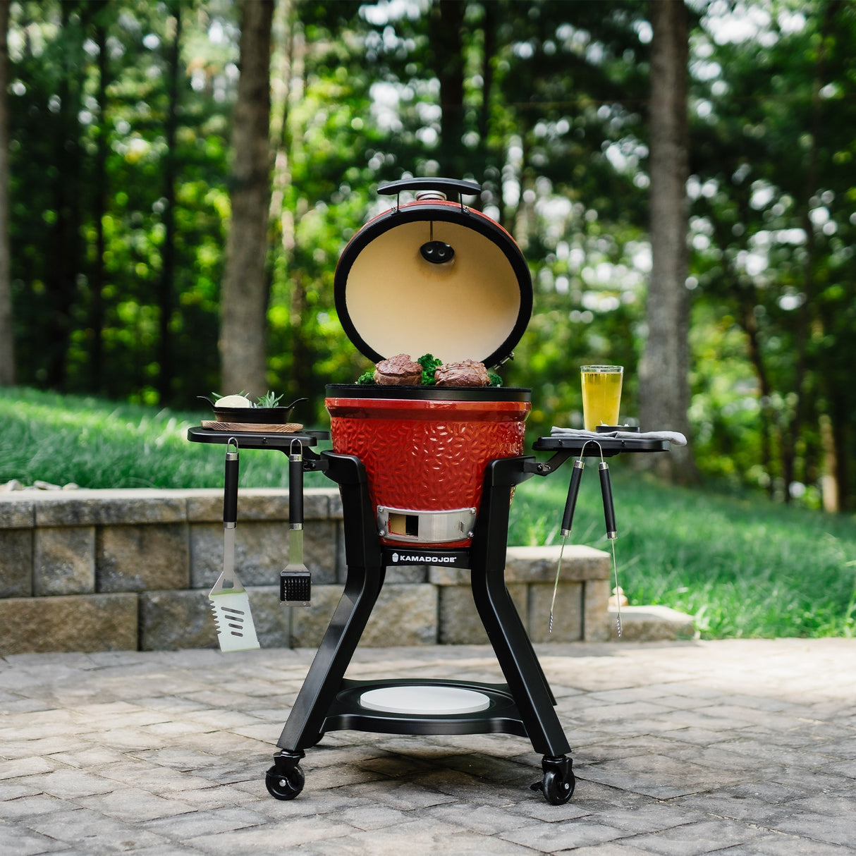 Kamado Joe Joe Jr® vogn med sideborde grillvogn (sort)