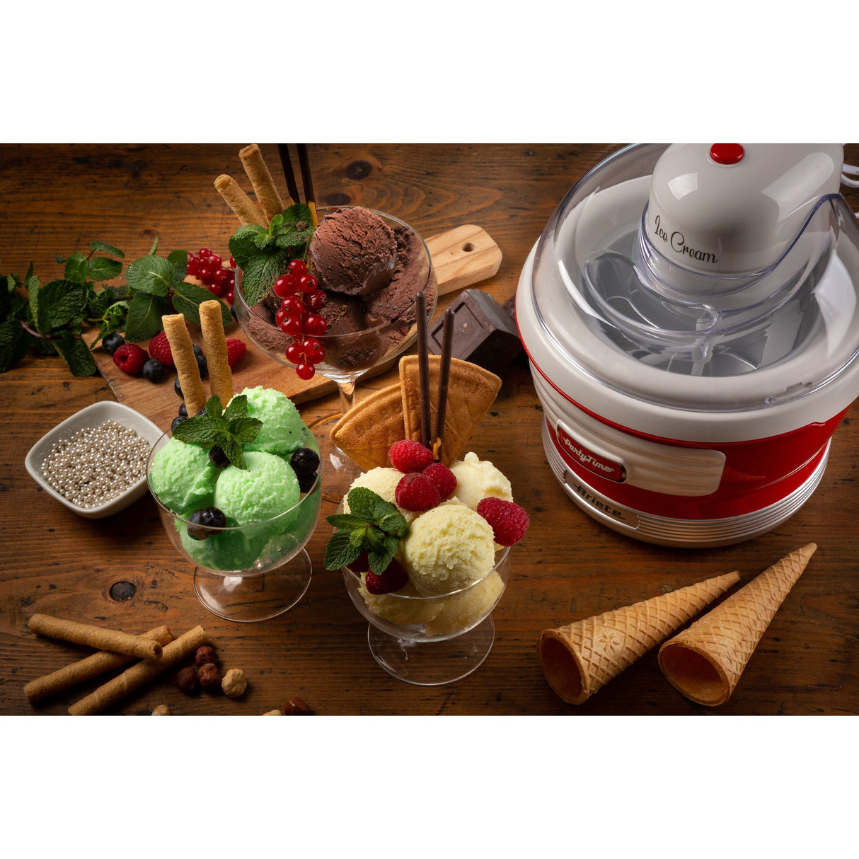 Ariete party time ismaskine 0643 00 (rød hvid)
