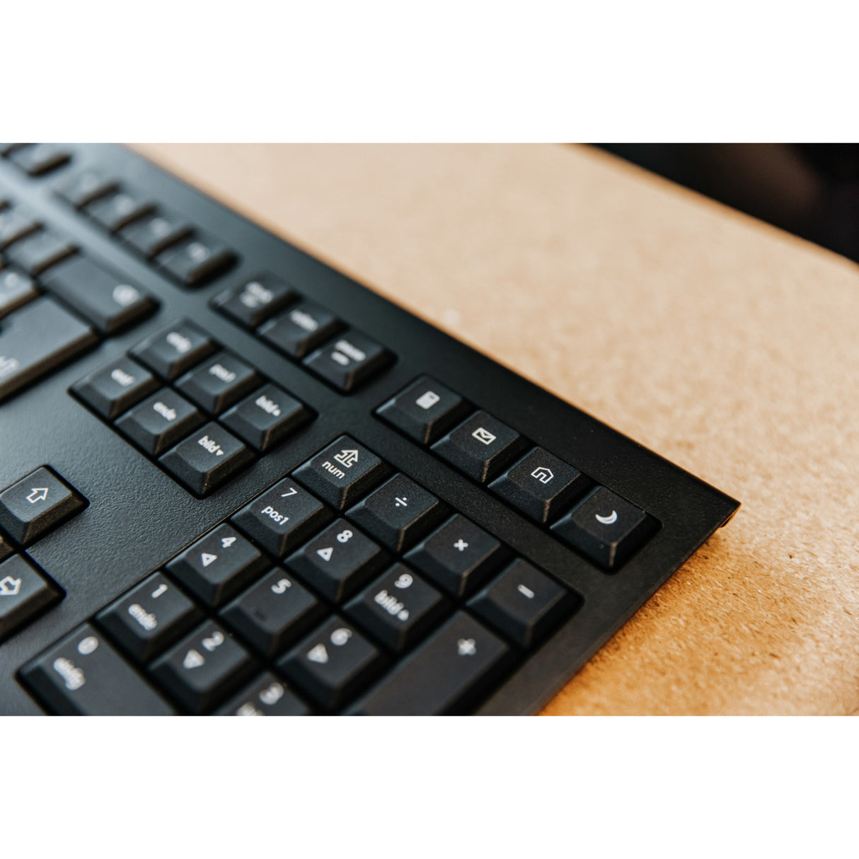 Cherry kw 3000 tastatur (sort, eu-layout (qwerty), gummikuppel, 100%, 2,4ghz)