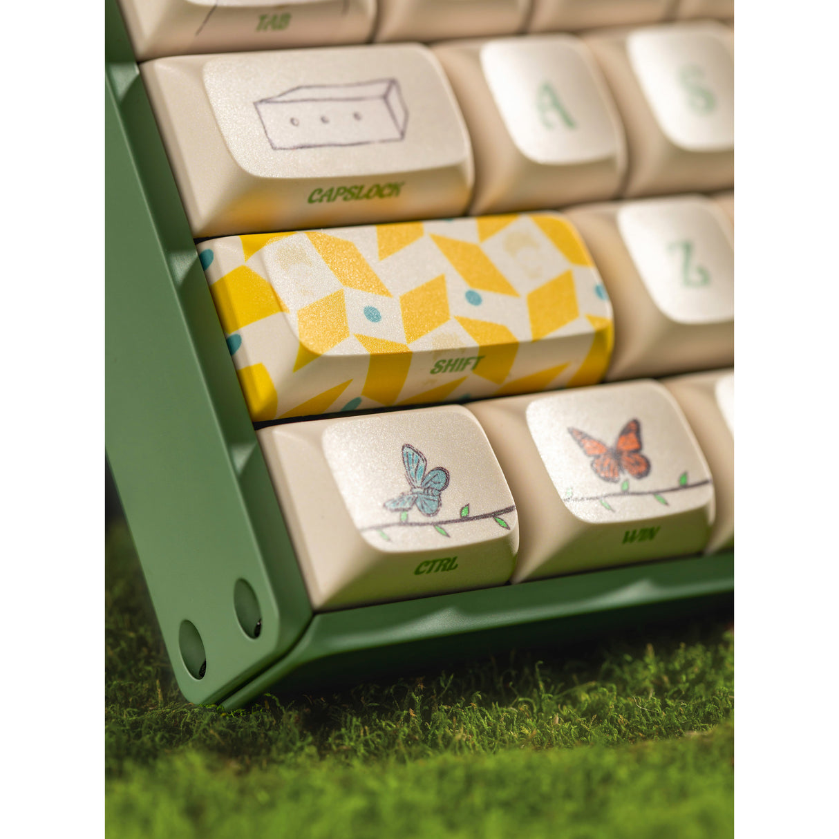 Iqunix f97 floral date rgb mekanisk gaming-tastatur (grøn, us-layout (qwerty), iqunix little prince, 96%, rgb-lysdioder, hot-swappable, pbt, 2.4ghz | bluetooth 5.1 | usb-c)