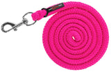 Produkter produktionslinje med karabinhage flodhest pe pink