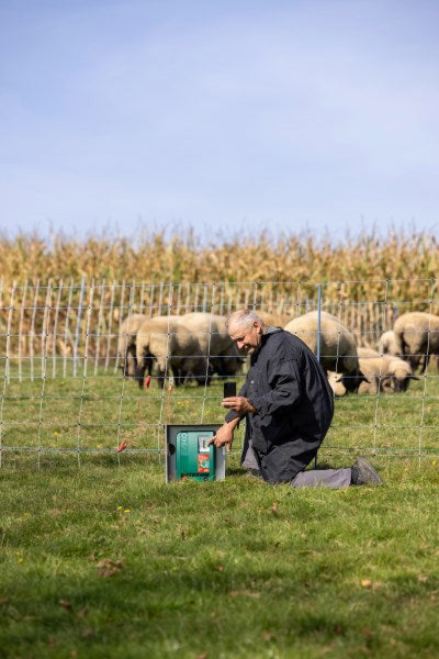 Ako products duo power xi8000 smart energizer 230v 12v