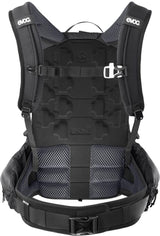 Evoc trail pro blackline 16l - beskytter rygsæk
