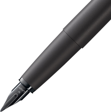 Lamy studio lx-helsort fyldepen – universal fyldepen i et elegant, helmetalhus – med propelclips og stålspids i størrelse f – inklusive t 10 blå blækpatron