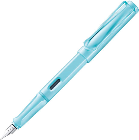 Lamy safari moderne fyldepen 0d1 lavet af robust plastik i aquasky med ergonomisk greb og stålspids i ekstra fin linjebredde, inklusive T 10 blå blækpatron