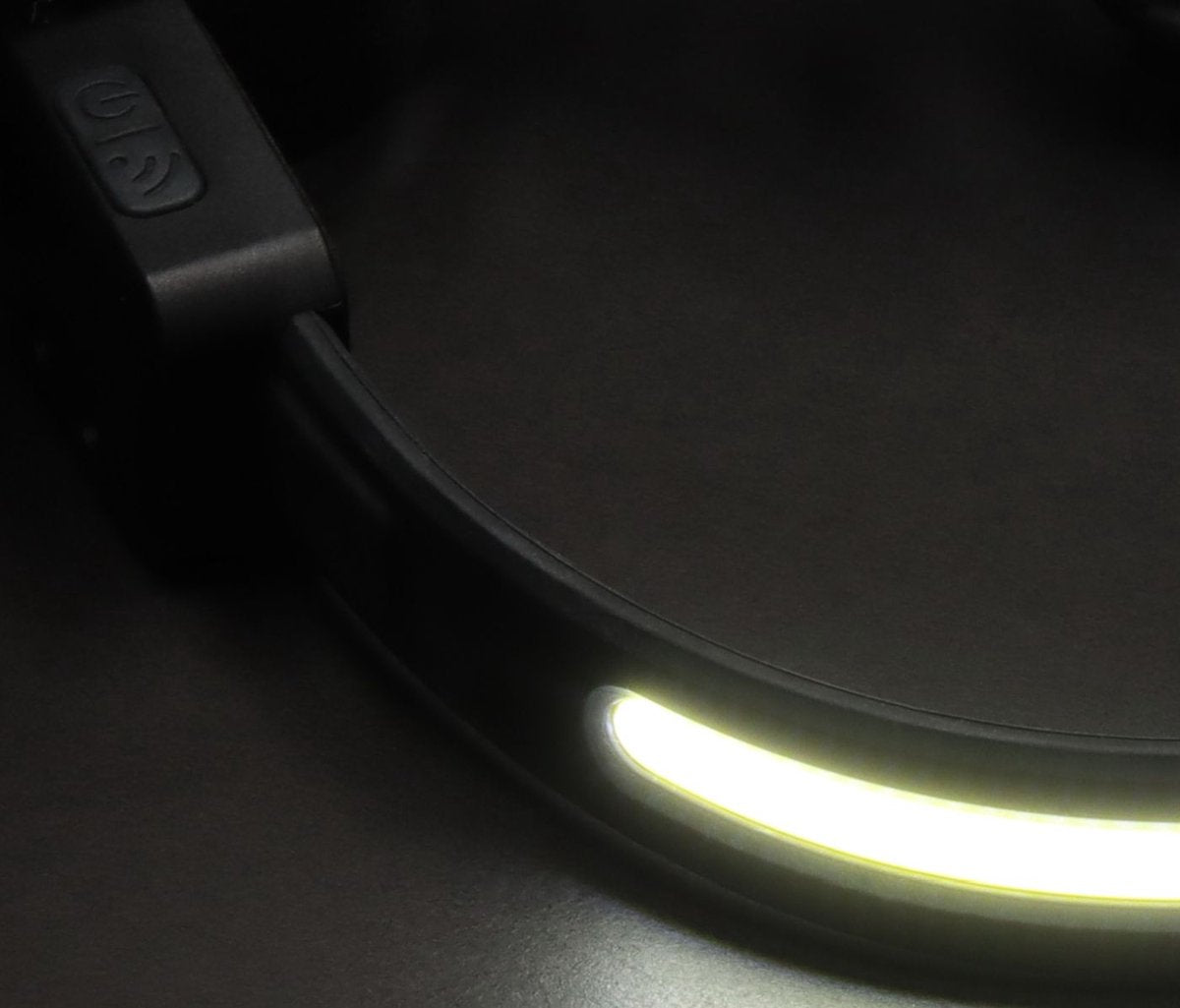 Brennerstuhl Luxpremium genopladelig LED-sensorforlygte SL 500 En genopladelig LED-forlygte med sensor og rødt lys (udendørs forlygte IP44 med sensor til berøringsfri tænding, op til 22 timers lystid, 500lm, batteri 18650 udskiftelig)