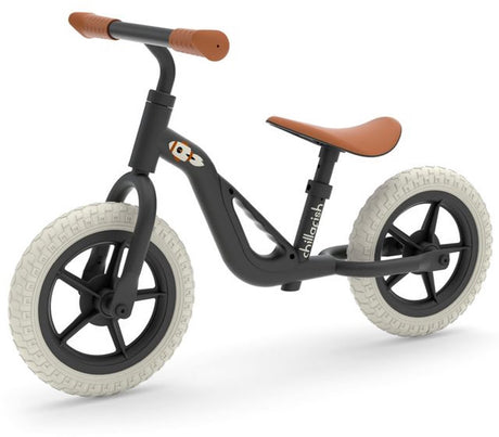 Chillafish balancecykel 2 år - letvægts med justerbar sadel og styr - sort - balancecykel til drenge og piger op til 4 år med håndtag til at bære og anti-punktur dæk - model Charlie