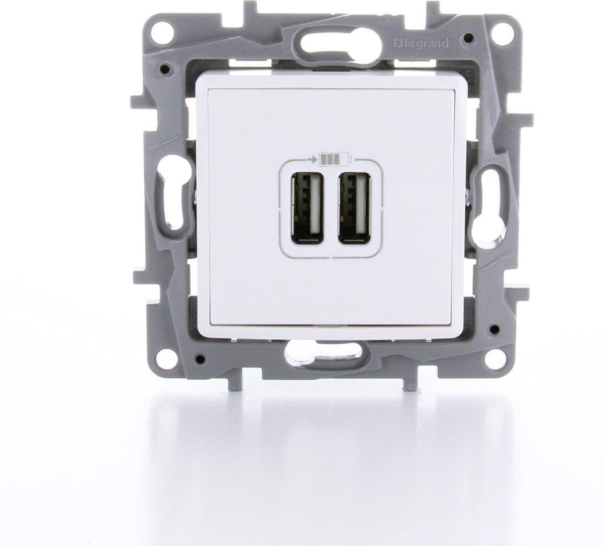 Legrand niloé dobbelt indbygget USB oplader - hvid