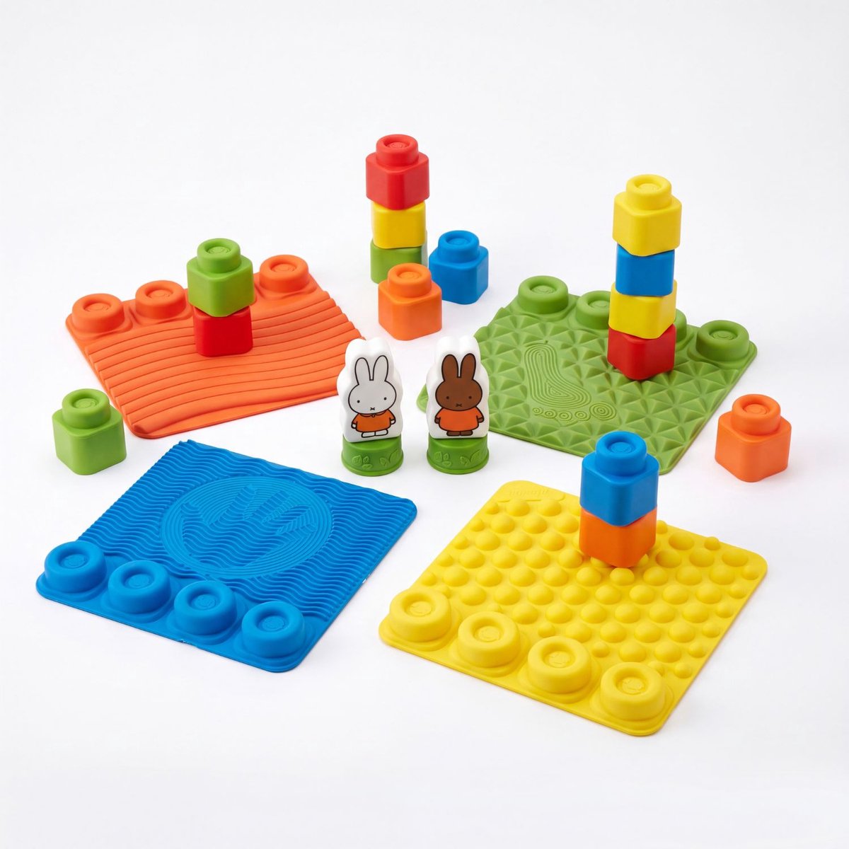Clementoni soft clemmy - Miffy sansesti - sanselegetøj - legemåtte - babyklodser og legemåtte - med stableklodser i blød skum - 6 - 36 måneder