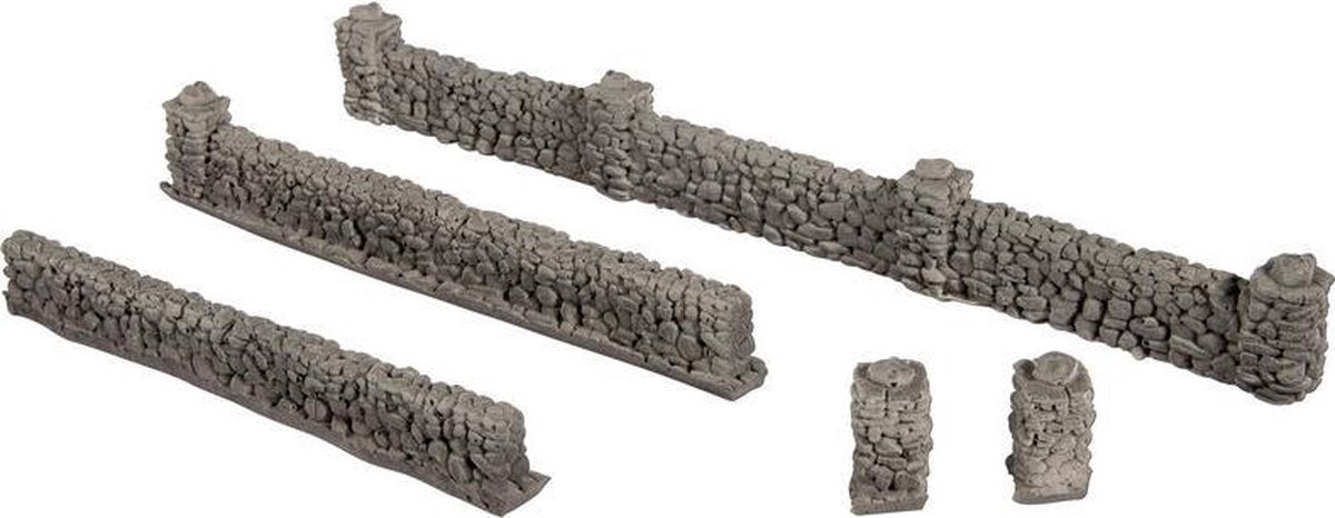 Noch 0058281 h0 væg med muret basalt