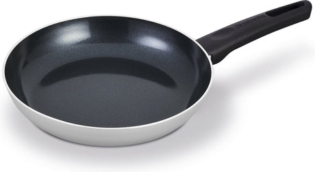 Brabantia indu+ stegepande - ø 24cm - 100% pfas fri - keramisk non-stick belægning - induktion stegepande - tåler opvaskemaskine - grå