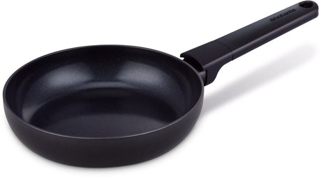 Brabantia vanta koekenpan - ø 20cm - 100% pfas vrij - keramische antiaanbaklaag titanium versterkt - inductie koekenpan - zwart