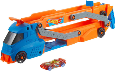 Hot wheels bytransporter med racerbane - 9 biler løfteraket