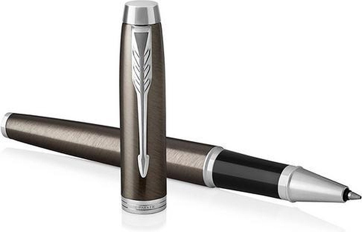 Parker im rullekuglepen | mørk espresso | fin nib | sort blæk | gaveemballage