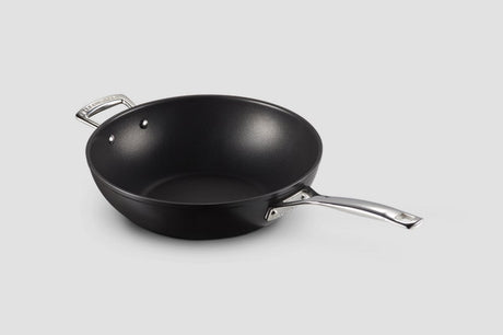 Le Creuset wokpande med håndtag - les forgées tns - ø 30 cm 4,7 liter - standard non-stick belægning