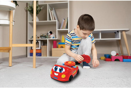 Lexibook Crosslander® Little Explorer RC – Denne fjernstyrede interaktive lille opdagelsesrejsende er en legetøjsbil med mange funktioner, der tilbyder realistiske lyde, lys og interaktive kontroller til endeløs fantasifuld leg!