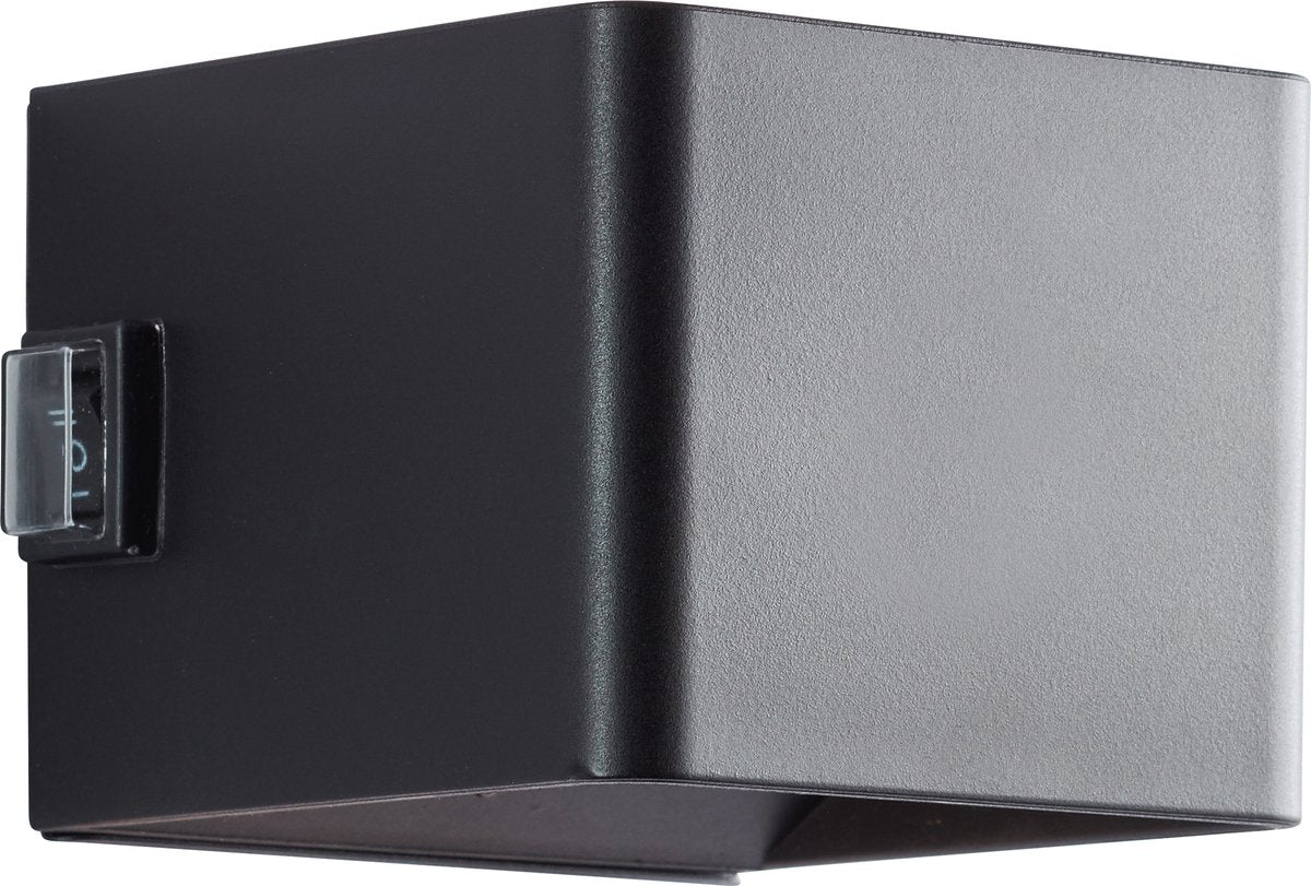 Brilliant iseo - genopladelig væglampe på batteri trådløs - med bevægelsessensor - ip44 - led 4w - 300 lumen - 3000k - med batteriindikator - sort