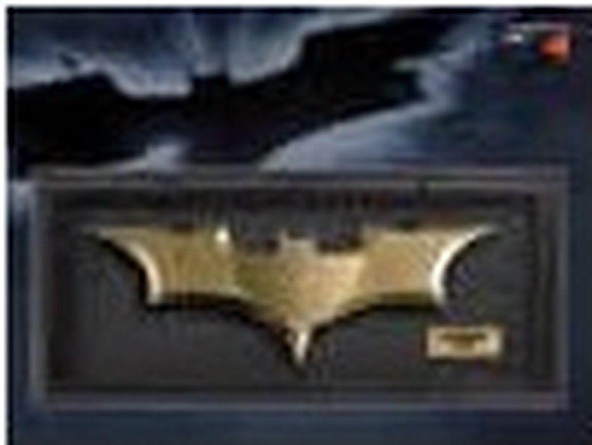 The noble collection the dark knight rises - batman batarang replica