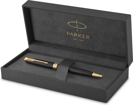 Parker sonnet kuglepen | mat sort maling med gulddetaljer | medium spids med sort blæk | gaveæske