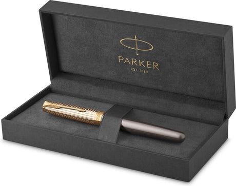 Parker sonnet pioneers kollektion rullepen | grå lak med guldhætte og detaljer | fint punkt | sort blæk | med gaveæske