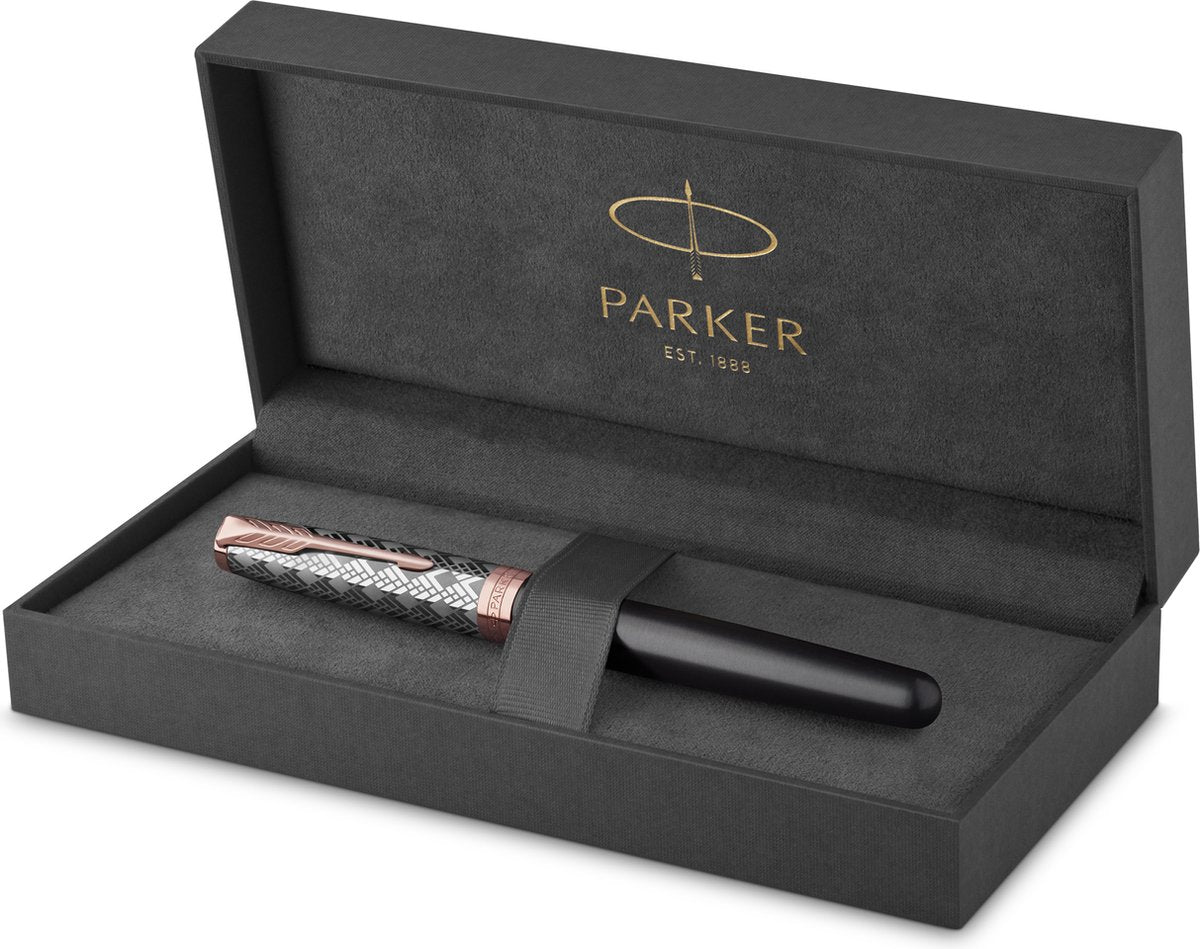Parker sonnet fyldepen | rustfrit stål og grå maling | fin spids med sort blæk refill | gaveæske