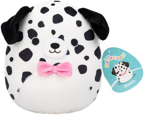 Squishmallows - dustin - hvid dalmatiner med fuzzy mave og sløjfe - 19 cm plys