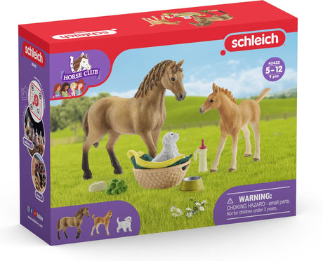Schleich hesteklub legefigursæt - Sarah tager sig af de unge dyr - børnelegetøj til drenge og piger - 5 til 12 år - 9 dele - 42432