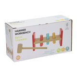 Houten hamerbank met hamer