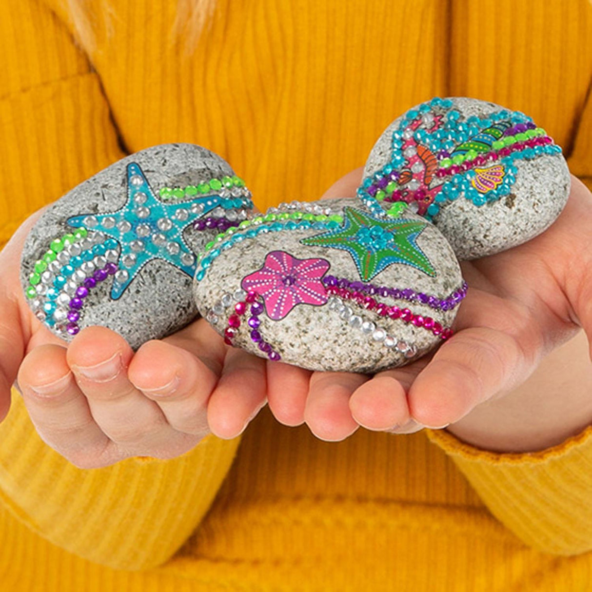 Totum håndværkssæt dekorere sten med søstjerner inkl. 350+ rhinestones - rock søstjerne gave tip kreativt legetøj til piger og drenge håndværk