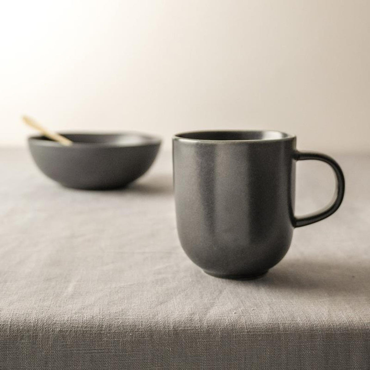 Hollandsk rose fløjls kop 390ml mat sort 4 stk porcelæn