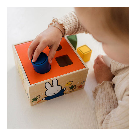 Bambolino Miffy sorteringsmaskine i træform. 3+
