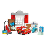 Lego Duplo Disney og Pixar Cars McQueens besøg i Docs Garage - 10456