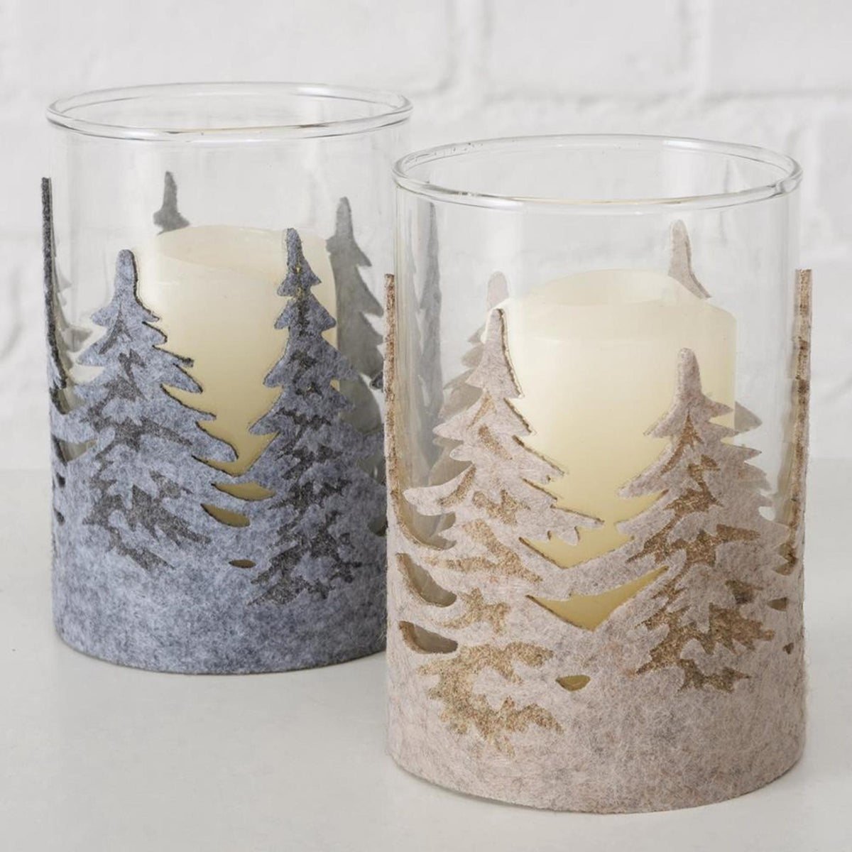 Boltze home fyrfadsstage glas med juletræer h12cm