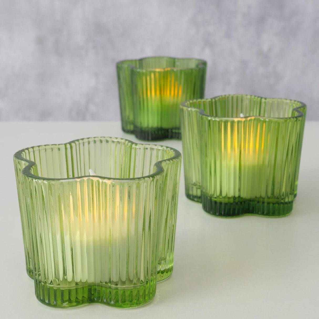 Boltze home fyrfadsstage fiona grønlakeret glas ã˜7,8xh6cm