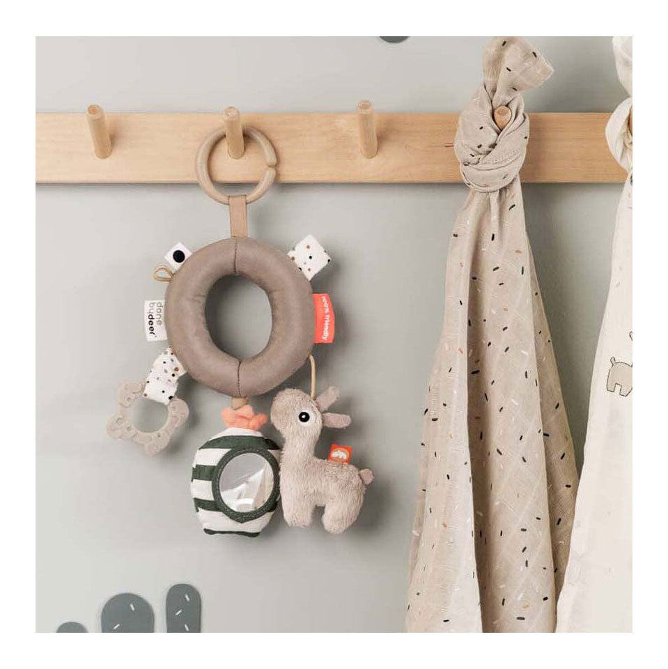 Udført af hjort aktivitet ring lalee beige